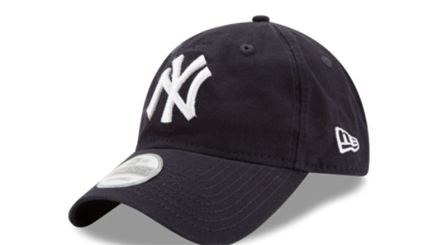 Picture of Men's New York Yankees New Era Core Classic 9TWENTY Adjustable Hat