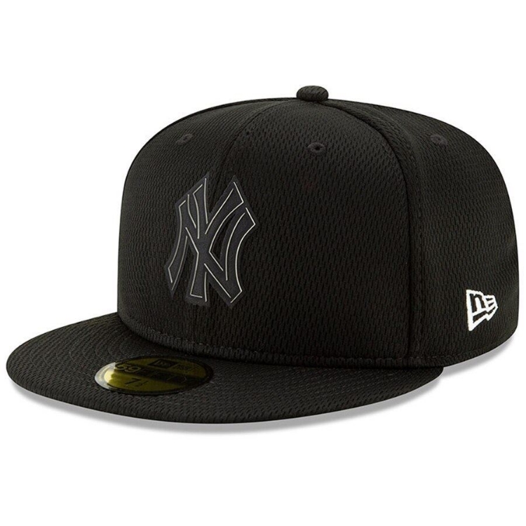 New York Yankees New Era Clubhouse Collection 59FIFTY Fitted Hat - Black front view
