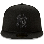 Picture of New York Yankees New Era Clubhouse Collection 59FIFTY Fitted Hat - Black