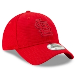 Picture of Men's St. Louis Cardinals New Era Red 2019 Clubhouse Collection 9TWENTY Adjustable Hat