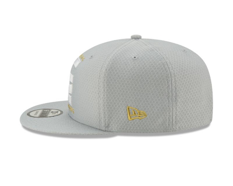 Picture of Men's Kansas City Chiefs New Era Gray Super Bowl LIV Champions Parade 9FIFTY Snapback Adjustable Hat