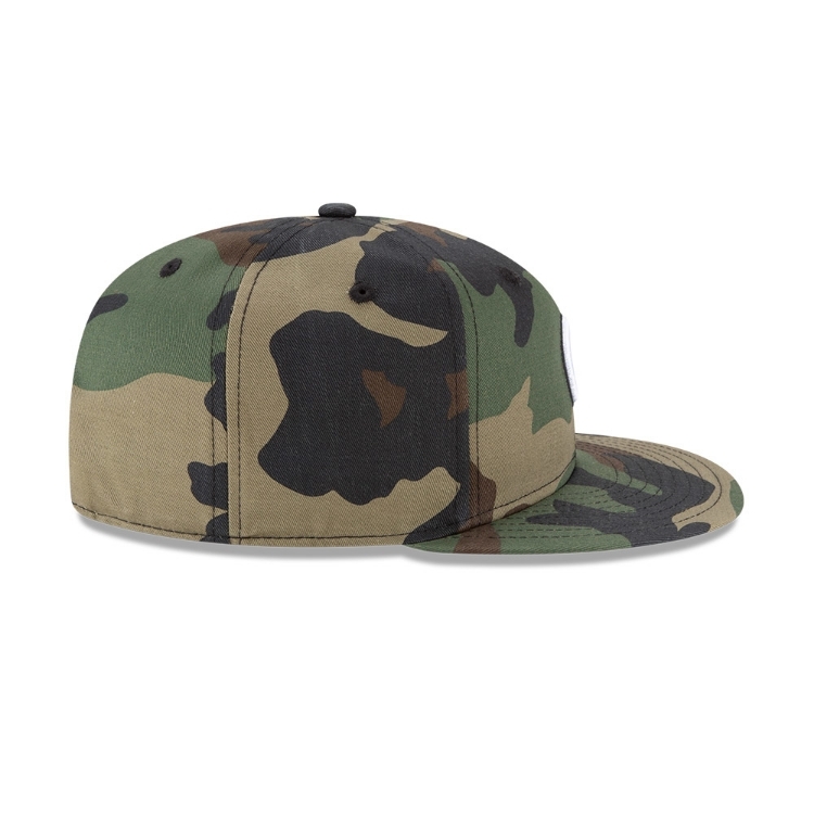 Men's Chicago Cubs New Era Camo Basic 9FIFTY Snapback Hat image 7