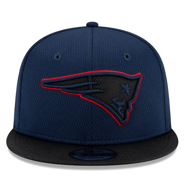 Men's New England Patriots New Era Navy/Black 2021 NFL Sideline Road 9FIFTY Snapback Adjustable Hat