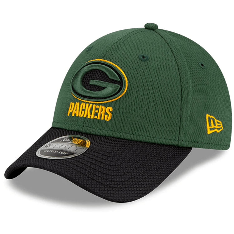 Men's Green Bay Packers New Era Green/Black 2021 NFL Sideline Road 9FORTY Adjustable Hat side view
