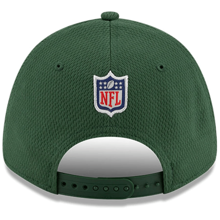 Men's Green Bay Packers New Era Green/Black 2021 NFL Sideline Road 9FORTY Adjustable Hat detail view