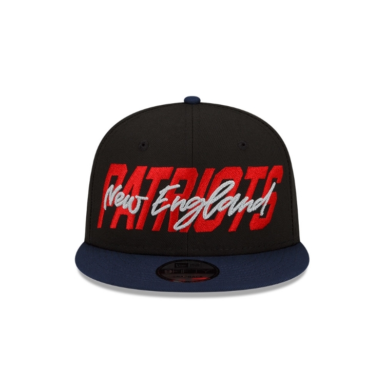 Men's New England Patriots New Era Black/Navy 2022 NFL Draft 9FIFTY Snapback Adjustable Hat back view