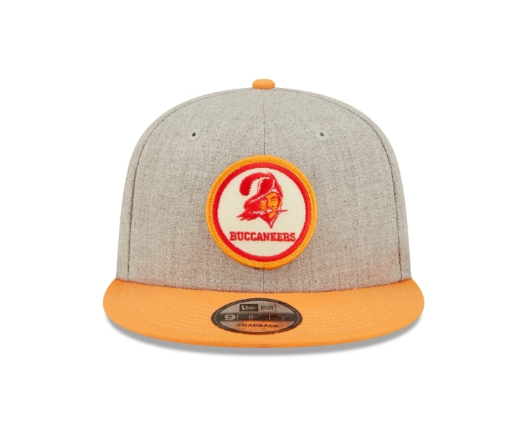 New Era Tampa Bay Buccaneers NFL 2022 Sideline Home 9FIFTY Snapback Hat back view