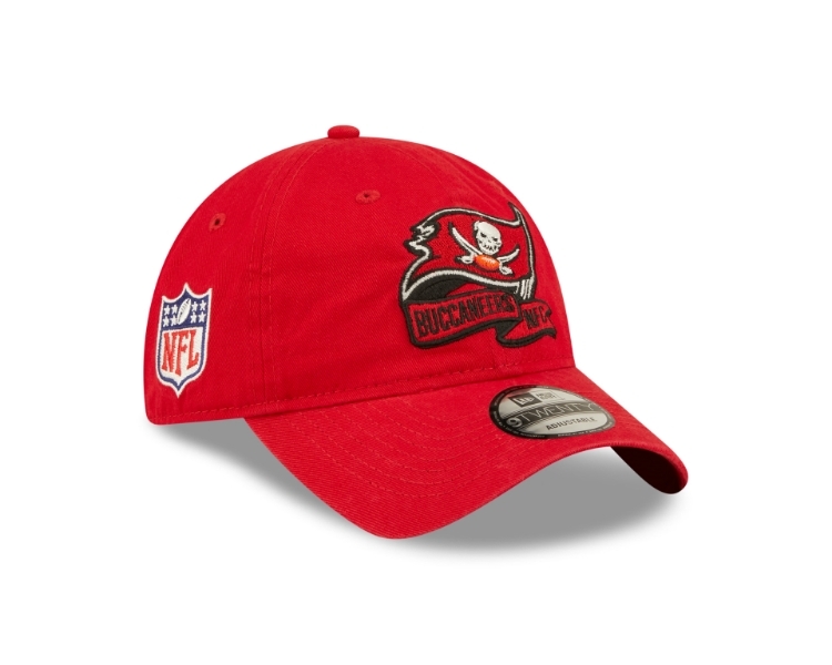 New Era Tampa Bay Buccaneers NFL 2022 Sideline Home 920 Adjustable Hat side view