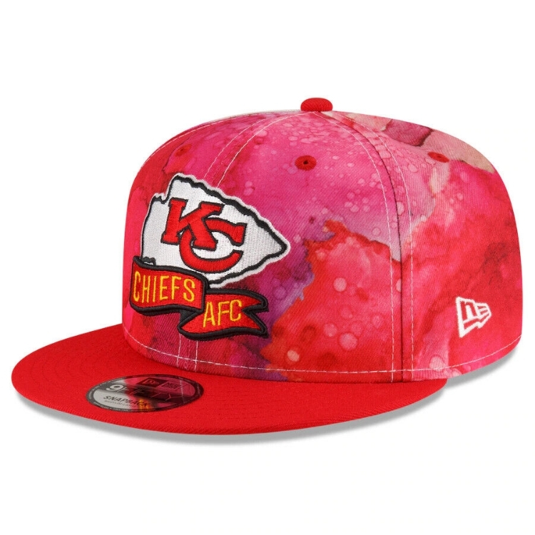 New Era Kansas City Chiefs  2022 Sideline Ink Dye 950 Snapback Hat detail view