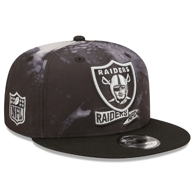 Men's Las Vegas Raiders New Era Black Ink Dye 2022 Sideline 9FIFTY Snapback Hat