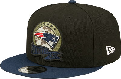 Men's New England Patriots New Era Black/Navy 2022 Salute To Service 9FIFTY Snapback Hat front view