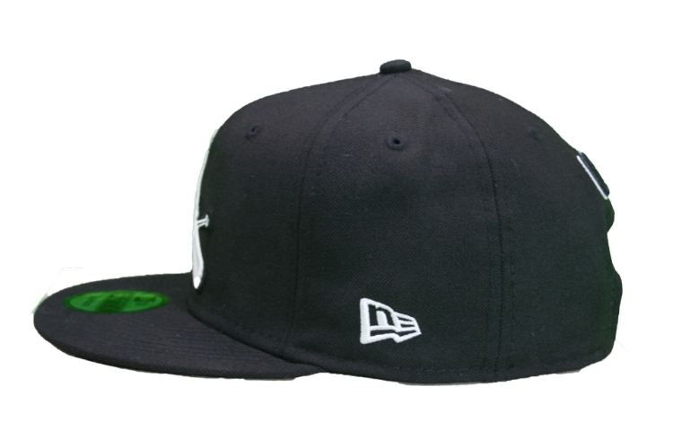 St. Louis Cardinals 950 Black White bird New Era Snapback Hat detail view