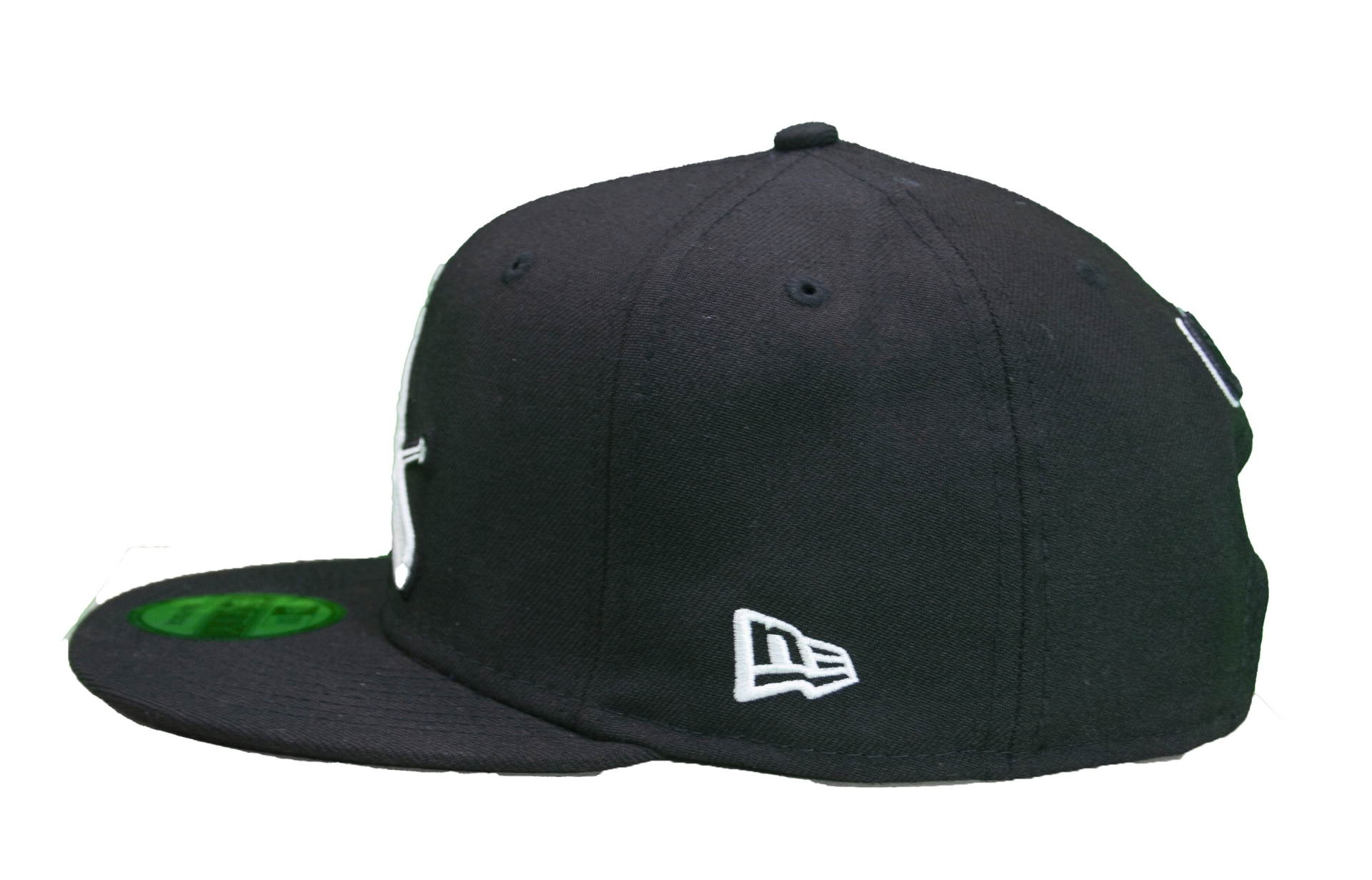 Headz n Threadz Sports Apparel Superstore and Customization. St. Louis