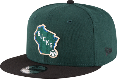 New Era Black/Green Milwaukee Bucks Two-Tone 9FIFTY Snapback Adjustable Hat front view