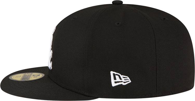 Picture of Chicago White Sox METALLIC LOGO SIDE-PATCH Black Fitted Hat by New Era