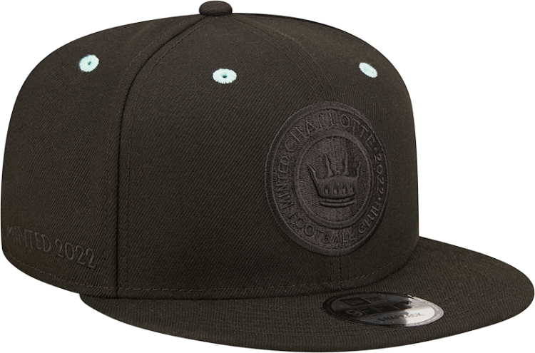 Men's Charlotte FC New Era Black Logo Classic 9FIFTY Snapback Hat front view