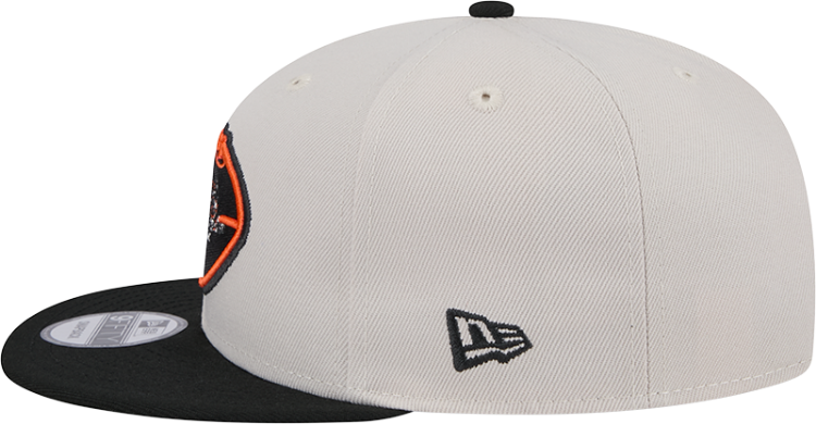 Cincinnati Bengals New Era 2024 Sideline Historic 59FIFTY Fitted Hat - Stone/Black detail view