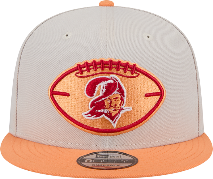 Tampa Bay Buccaneers New Era 2024 Sideline Historic 59FIFTY Fitted Hat - Stone/Black back view