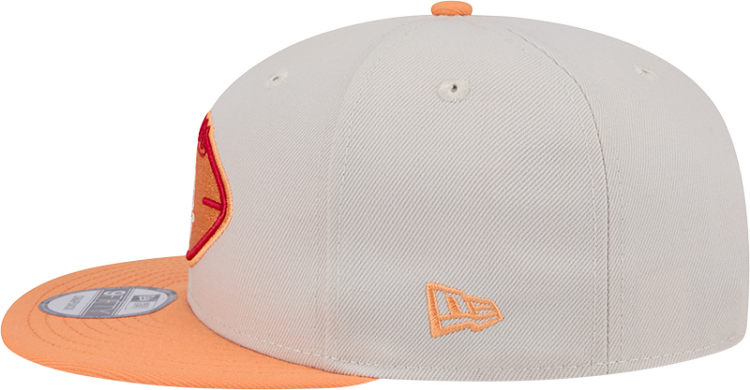 Tampa Bay Buccaneers New Era 2024 Sideline Historic 59FIFTY Fitted Hat - Stone/Black detail view