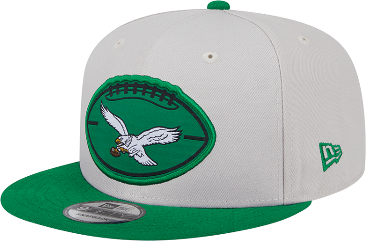 Men's Philadelphia Eagles New Era Stone/Kelly Green 2024 Sideline Historic 9FIFTY Snapback Hat front view